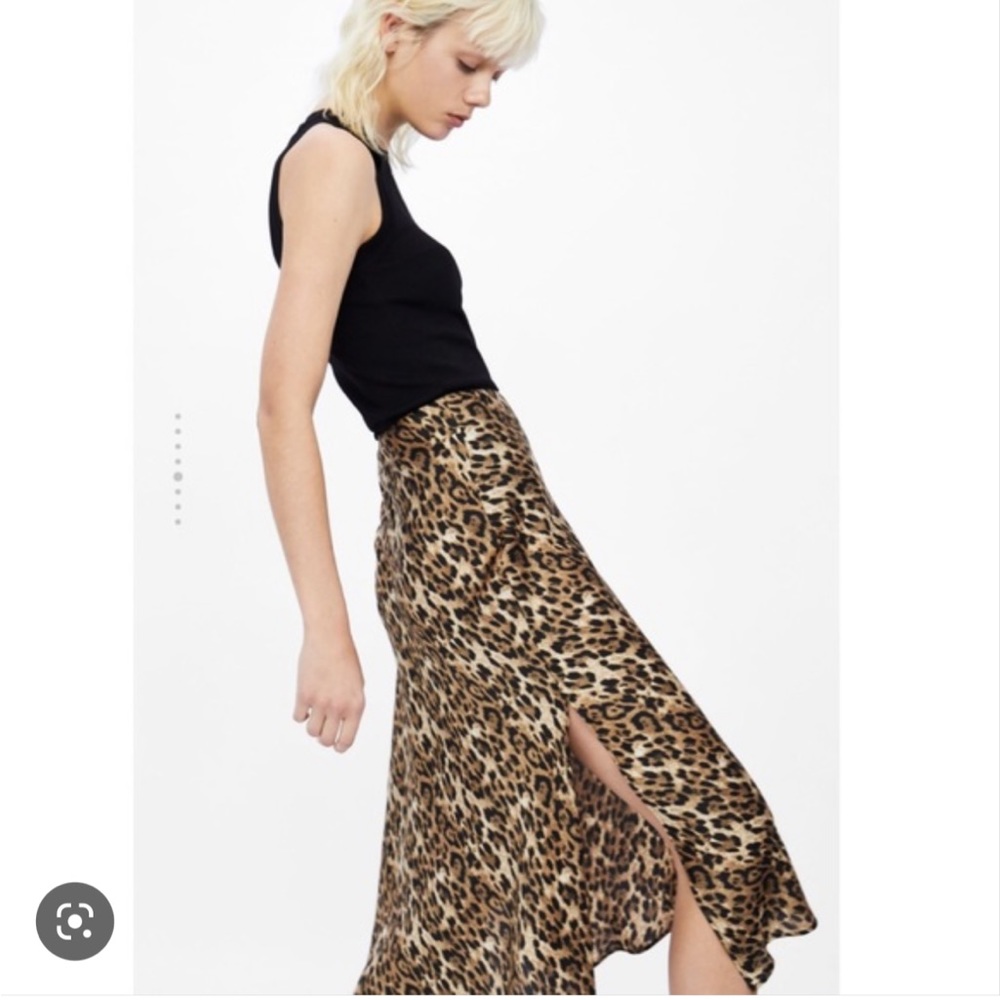 Zara leopard print midi skirt with slit Sz S